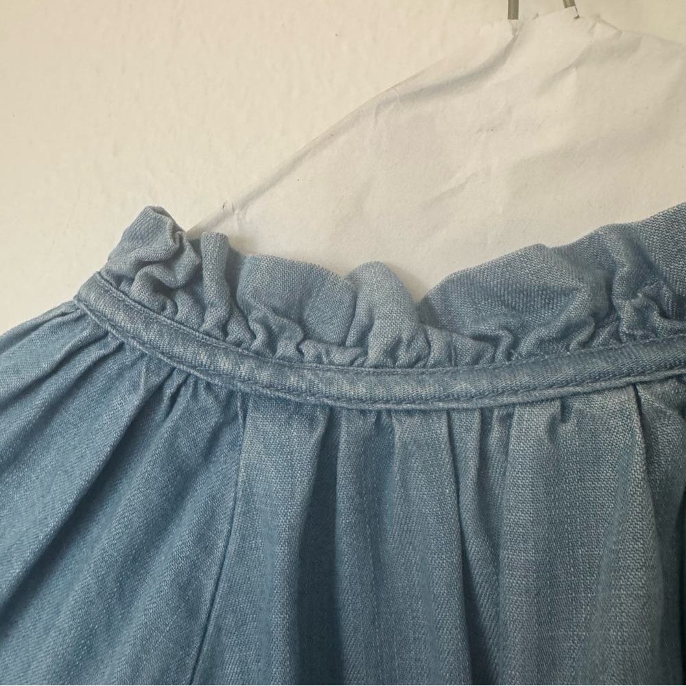 Who What Wear Ruffle Neck Chambray Blouse - Size M $18 - Picture 2 of 9
